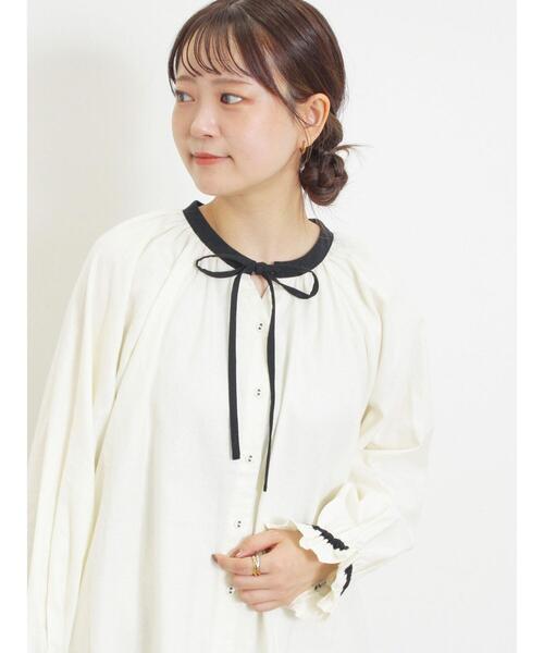 Samansa Mos2（サマンサ モスモス）の「柄アソートクレリック前後2WAYブラウス（シャツ/ブラウス・レディース・ブラック/ベージュ/オフホワイト/ブルー・F）」の21枚目の写真