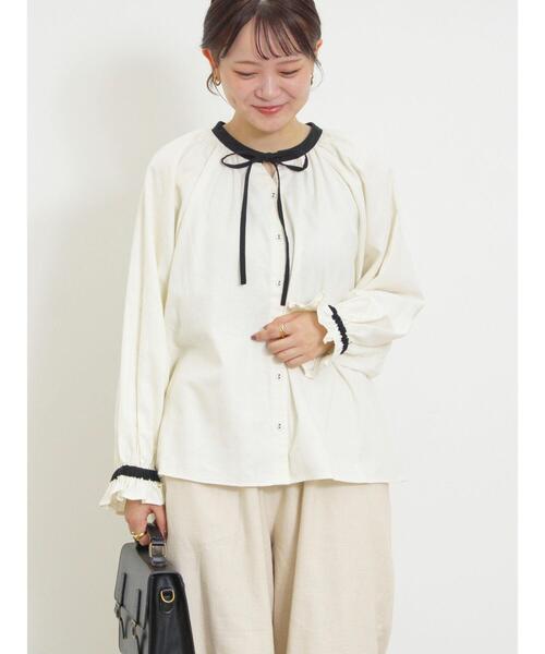 Samansa Mos2（サマンサ モスモス）の「柄アソートクレリック前後2WAYブラウス（シャツ/ブラウス・レディース・ブラック/ベージュ/オフホワイト/ブルー・F）」の18枚目の写真