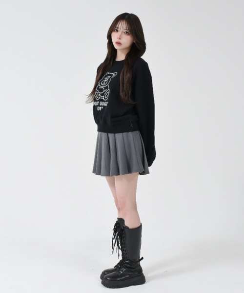 OY(オーワイ)の「『OY/オーワイ』 STONE DOLLY CROPPED CREWNECK/ストーンオードリークロップドクルーネック(スウェット・レディース・ブラック/グレー・FREE)」の5枚目の写真