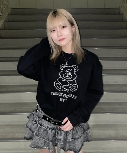OY(オーワイ)の「『OY/オーワイ』 STONE DOLLY CROPPED CREWNECK/ストーンオードリークロップドクルーネック(スウェット・レディース・ブラック/グレー・FREE)」の13枚目の写真