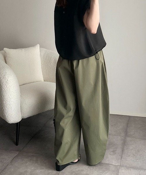 Eclat one（エクラワン）の「【Eclat one】カーブデザイン ワイド パンツ（チノパンツ・レディース・ベージュ/アイボリー/ブラック/カーキ/ネイビー/ブラウン/ライトグレー/ブラウン系その他/ベージュ系その他/ベージュ×ブラック・M/S/L）」の20枚目の写真