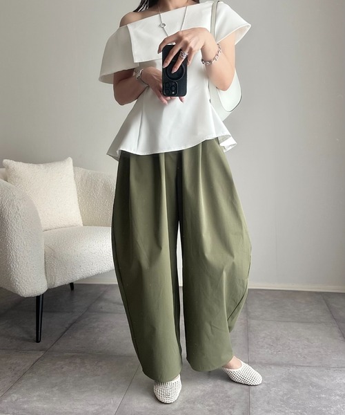 Eclat one（エクラワン）の「【Eclat one】カーブデザイン ワイド パンツ（チノパンツ・レディース・ベージュ/アイボリー/ブラック/カーキ/ネイビー/ブラウン/ライトグレー/ブラウン系その他/ベージュ系その他/ベージュ×ブラック・M/S/L）」の18枚目の写真