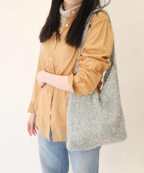 CURI BISCUI(キュリ ビスキュイ)の「キラキラシャギーニット ワンハンドル バッグ(トートバッグ・レディース・ブラック/オフホワイト/シルバー・FREE)」の3枚目の写真