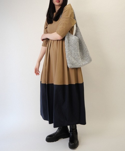 CURI BISCUI(キュリ ビスキュイ)の「キラキラシャギーニット ワンハンドル バッグ(トートバッグ・レディース・ブラック/オフホワイト/シルバー・FREE)」の12枚目の写真