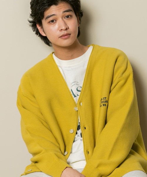 RAGEBLUE(レイジブルー)の「ワンポイント刺繍/レターニットカーディガン(カーディガン/ボレロ・メンズ・イエロー/ネイビー/グリーン/ホワイト・LARGE/MEDIUM)」の4枚目の写真