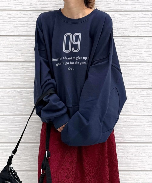 Q（キュー）の「裏毛09プリントトレーナー（スウェット・レディース・ライトブルー/ラベンダー/ネイビー・MEDIUM）」の6枚目の写真