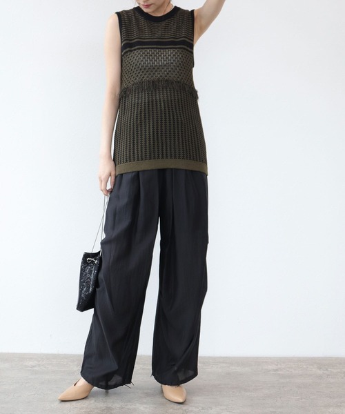 TITE IN THE STORE（ティテ　インザ　ストア）の「【CHIGNON/シニヨン】柄ジャガード編ノースリニットプルオーバー（ニット/セーター・レディース・カーキ・38）」の2枚目の写真