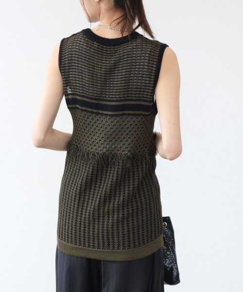 TITE IN THE STORE（ティテ　インザ　ストア）の「【CHIGNON/シニヨン】柄ジャガード編ノースリニットプルオーバー（ニット/セーター・レディース・カーキ・38）」の4枚目の写真