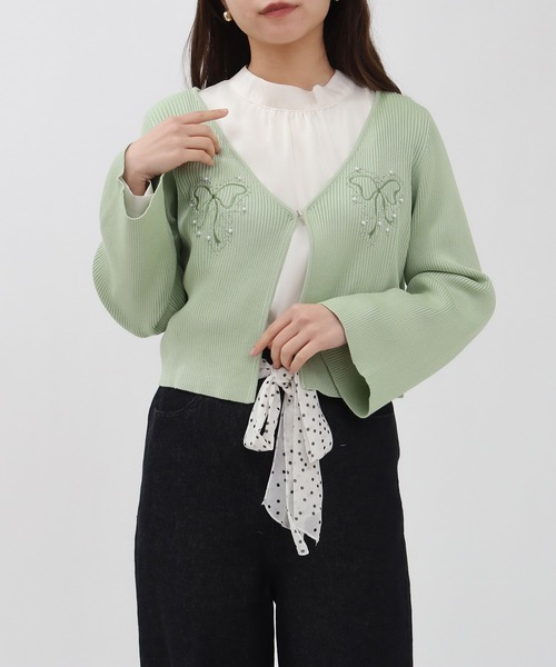 ASTORIA ODIER(アストリアオディール)の「パール装飾リボン刺繍カーディガン(カーディガン/ボレロ・レディース・ホワイト/グリーン/ラベンダー・MEDIUM)」の10枚目の写真