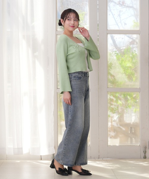 ASTORIA ODIER(アストリアオディール)の「パール装飾リボン刺繍カーディガン(カーディガン/ボレロ・レディース・ホワイト/グリーン/ラベンダー・MEDIUM)」の9枚目の写真