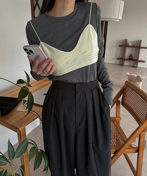 WILLFULLY（ウィルフリー）の「decoration stitch smooth bustier（その他トップス・レディース・ブラック/ホワイト/レモンイエロー/チャコール・FREE）」の4枚目の写真