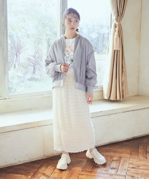 earth music&ecology(アースミュージックアンドエコロジー)の「チュールレイヤードMA-1(ブルゾン・レディース・アイボリー/ピンクベージュ/グレー/ブラック・FREE)」の14枚目の写真