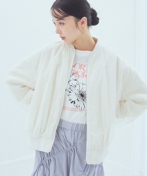 earth music&ecology(アースミュージックアンドエコロジー)の「チュールレイヤードMA-1(ブルゾン・レディース・アイボリー/ピンクベージュ/グレー/ブラック・FREE)」の2枚目の写真