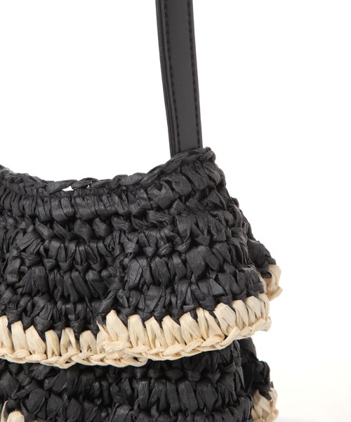 LAKOLE（ラコレ）の「ペーパーフリルショルダーバッグ / 286390（ショルダーバッグ・レディース・ベージュ系1/ブラック系9・FREE）」の7枚目の写真