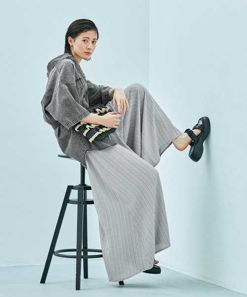 LAKOLE（ラコレ）の「ペーパーフリルショルダーバッグ / 286390（ショルダーバッグ・レディース・ベージュ系1/ブラック系9・FREE）」の17枚目の写真