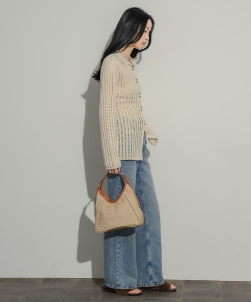 NEUNA（ヌナ）の「バイカラー2wayバッグ（ハンドバッグ・レディース・ブルー/ベージュ・FREE）」の11枚目の写真