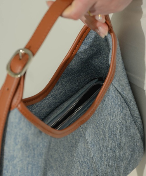NEUNA（ヌナ）の「バイカラー2wayバッグ（ハンドバッグ・レディース・ブルー/ベージュ・FREE）」の17枚目の写真