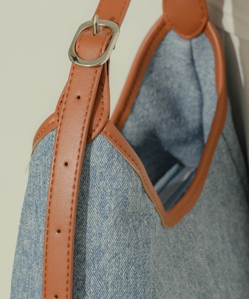 NEUNA（ヌナ）の「バイカラー2wayバッグ（ハンドバッグ・レディース・ブルー/ベージュ・FREE）」の16枚目の写真