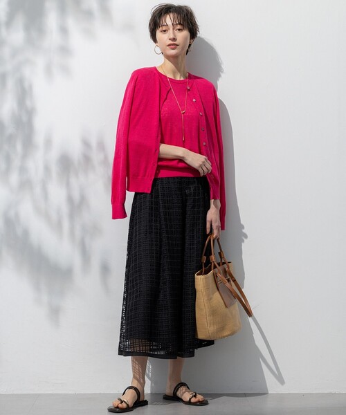 23区（ニジュウサンク）の「【Oggi6月号掲載】ピュアリネンハイゲージ カーディガン（カーディガン/ボレロ・レディース・ベージュ系/ローズ系/ブラック系・38/40）」の8枚目の写真