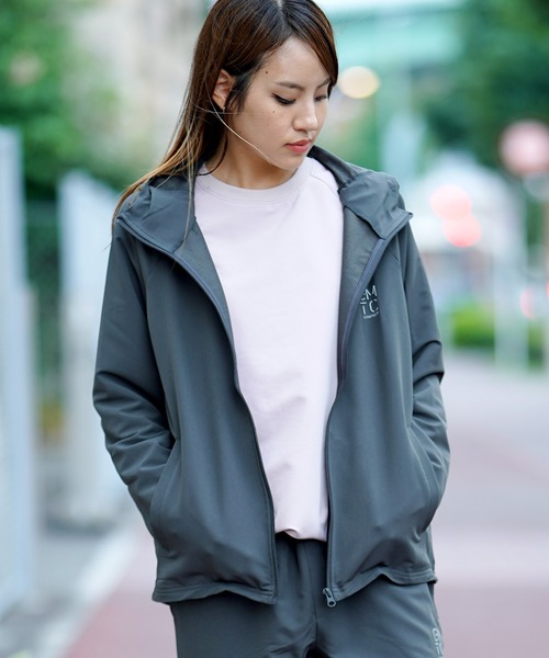 THE MILES(ザ マイルズ)の「GYMTEC 4WAYストレッチワークアウトZIPパーカー(Tシャツ/カットソー・メンズ・ブラック/ベージュ/ネイビー/グレー・MEDIUM/LARGE/X-LARGE)」の2枚目の写真