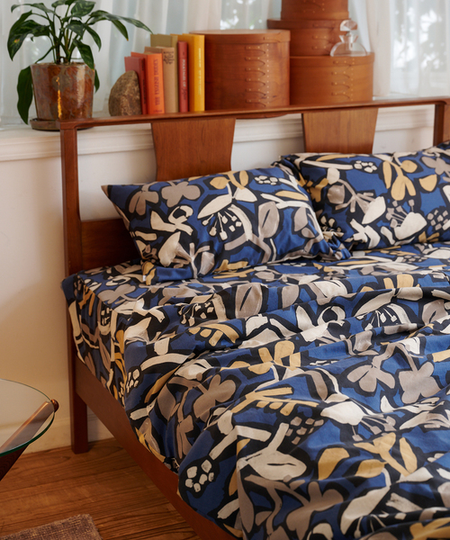 journal standard Furniture （ジャーナルスタンダードファニチャー）の「FLOWER PILLOW CASE 43x63　ピローケース（インテリア雑貨・レディース・ブルー系その他・FREE）」の8枚目の写真