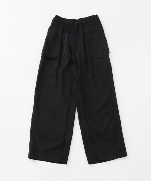 B.C STOCK（ベーセーストック）の「《追加2》手洗い可 / セルロースワイドパンツ（スラックス・レディース・ブラック/ベージュ系その他/カーキ/ブルー系その他・FREE）」の17枚目の写真