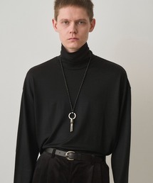 Juha（ユハ）の「BRAIDED LEATHER NECK RING（キーケース/キーアクセサリー）」