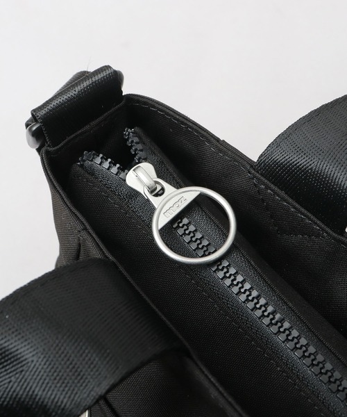 moz(モズ)の「軽量 撥水 ポリエステル 2WAY ショルダー ハンドトートバッグ B5サイズ対応(トートバッグ・レディース・ブラック/ブルー/オフホワイト・FREE)」の16枚目の写真