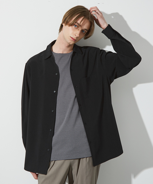 ABAHOUSE(アバハウス)の「【セットアップ対応】Vネック スキッパー シャツ / イージーケア / ストレッチ(シャツ/ブラウス・メンズ・ベージュ/ネイビー/ブラック・44/46/48)」の2枚目の写真