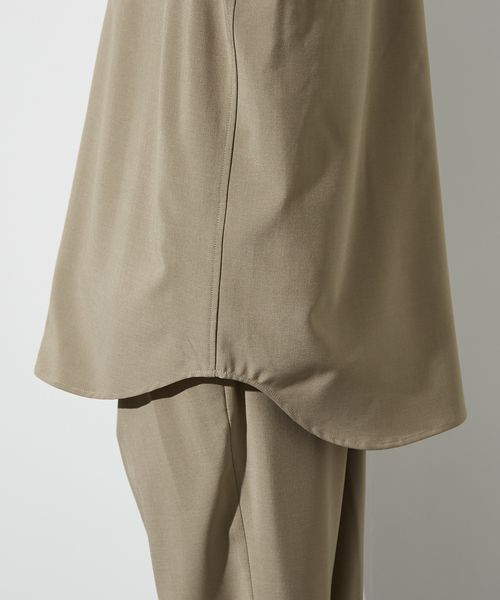 ABAHOUSE(アバハウス)の「【セットアップ対応】Vネック スキッパー シャツ / イージーケア / ストレッチ(シャツ/ブラウス・メンズ・ベージュ/ネイビー/ブラック・44/46/48)」の4枚目の写真