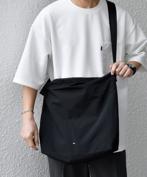 Filer (フィレール) SIWA SHOULDER Filer | フィレール SIWA CRESCENT SHOULDER