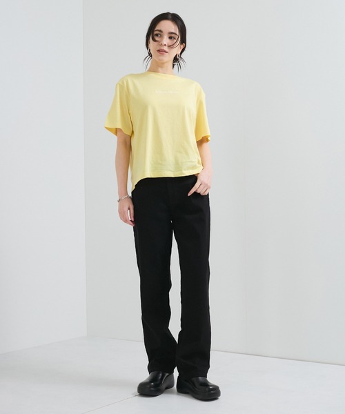 GUESS JEANS（ゲスジーンズ）の「【GUESS】BOXY EMBRO LOGO TEE（Tシャツ/カットソー・レディース・ブラック/パープル系その他5/ミント/ホワイト/イエロー系その他2・FREE）」の8枚目の写真