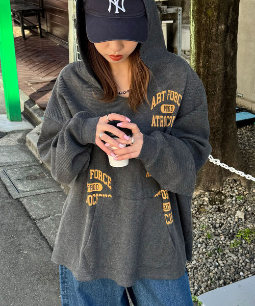 RePRODUCTION LABEL(リプロダクションレーベル)の「【RePRODUCTION LABEL / リプロダクションレーベル】サーマルスキッパーフーディー(Tシャツ/カットソー・レディース・チャコールグレー/ブルー・FREE)」の8枚目の写真