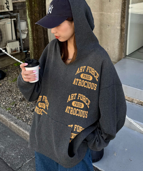 RePRODUCTION LABEL(リプロダクションレーベル)の「【RePRODUCTION LABEL / リプロダクションレーベル】サーマルスキッパーフーディー(Tシャツ/カットソー・レディース・チャコールグレー/ブルー・FREE)」の9枚目の写真