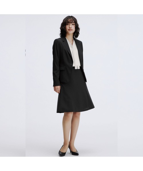 AOYAMA（アオヤマ）の「【UVカット】パールボタンボウタイブラウス7分袖/ホワイト/ライトベージュ/ブルー｜通勤＆オフィス＆入卒＆セレモニー＆オケージョン｜紫外線対策・ストレッチ・ボウタイ付き｜（シャツ/ブラウス・レディース・ライトベージュ/ブルー/ホワイト・M/S/LL/L）」の12枚目の写真