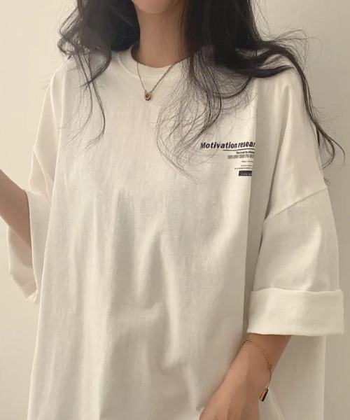 Teem Store(チームストア)の「オーバーサイズ英文字Tシャツ(Tシャツ/カットソー・レディース・ブルー/ライトグレー/ホワイト・M/L)」の4枚目の写真