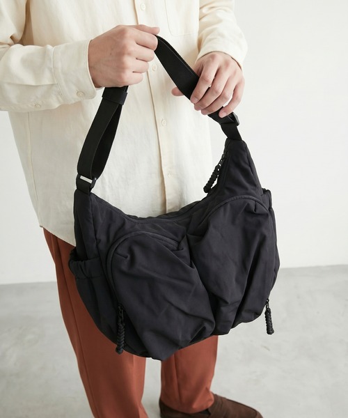 WILD THINGS（ワイルドシングス）の「WILD THINGS PUFF MINI SHOULDER BAG ナイロンボンディング ミニショルダーバッグ（ショルダーバッグ・メンズ・カーキ/ブラック/グレー・FREE）」の10枚目の写真