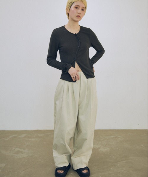 lit（リット）の「Half Up Tuck Pants（スラックス・レディース・ブラック/キナリ・38/36）」の17枚目の写真
