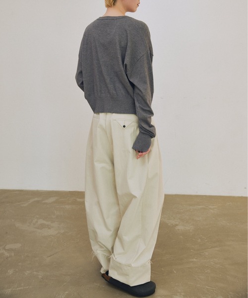 lit（リット）の「Half Up Tuck Pants（スラックス・レディース・ブラック/キナリ・38/36）」の15枚目の写真