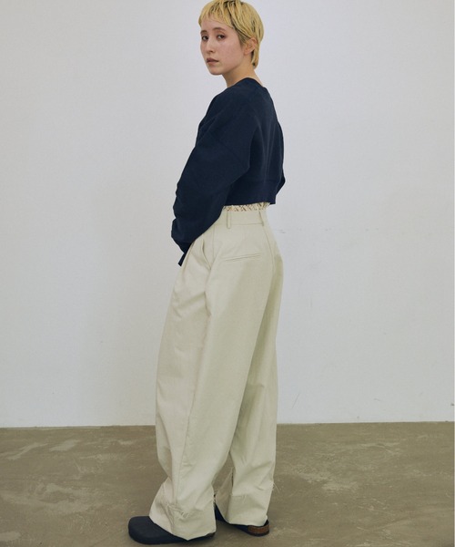 lit（リット）の「Half Up Tuck Pants（スラックス・レディース・ブラック/キナリ・38/36）」の12枚目の写真
