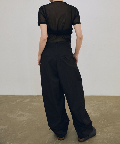 lit（リット）の「Half Up Tuck Pants（スラックス・レディース・ブラック/キナリ・38/36）」の19枚目の写真