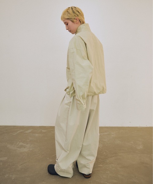 lit（リット）の「Half Up Tuck Pants（スラックス・レディース・ブラック/キナリ・38/36）」の12枚目の写真