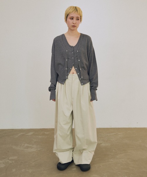 lit（リット）の「Half Up Tuck Pants（スラックス・レディース・ブラック/キナリ・38/36）」の14枚目の写真