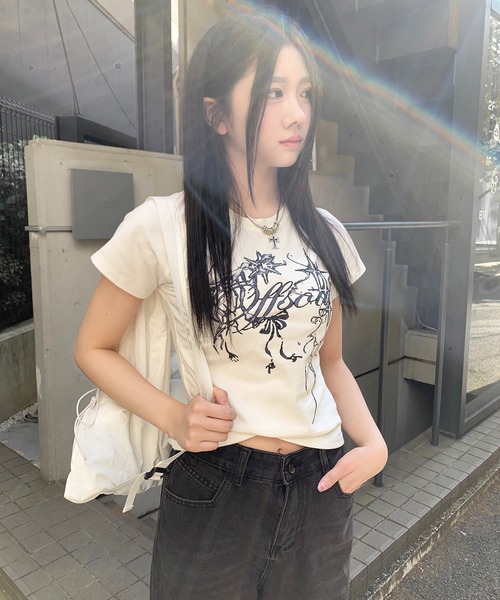 lilful（リルフル）の「フロントヴィンテージロゴプリント ラグランTシャツ（Tシャツ/カットソー・レディース・ブラック/ホワイト・M/S）」の19枚目の写真