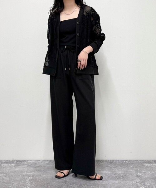 fredy emue（フレディエミュ）の「フラワーコード刺繍Vネックカーディガン（カーディガン/ボレロ・レディース・オフホワイト/ブラック・38）」の12枚目の写真