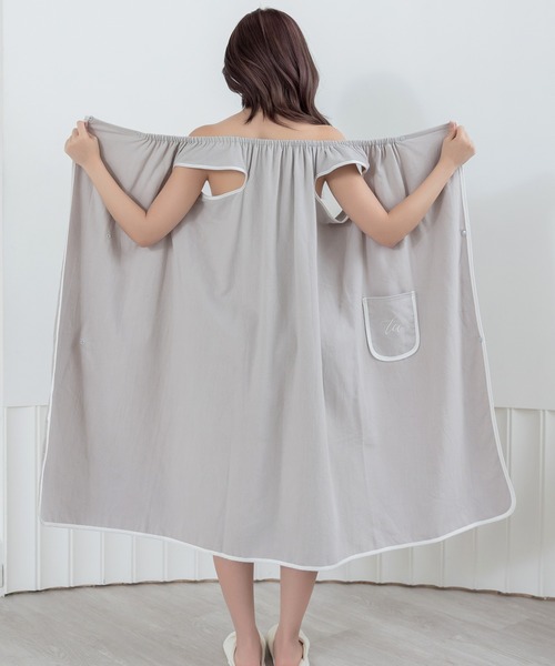 tu-hacci（ツーハッチ）の「拭いて、着て、くるまって。3wayラップタオルワンピース【ミドル丈/ロング丈】（ガウン/バスローブ・レディース・ベージュ系その他/グレイッシュベージュ/スモークピンク/ピンク系その他・L/M）」の11枚目の写真