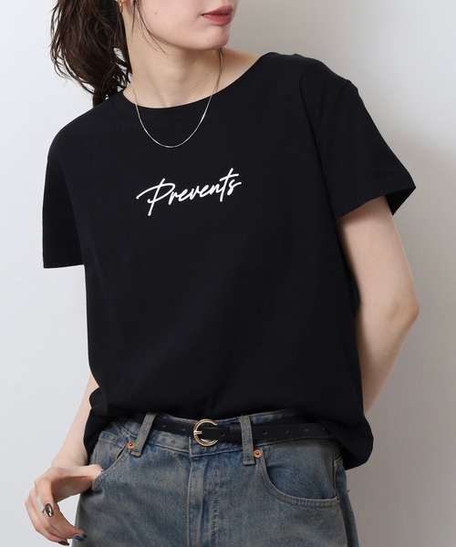 atONE(アットワン)の「オーバーサイズシルエットショート丈ロゴプリントTシャツ(Tシャツ/カットソー・レディース・ベージュ系その他3/ブラウン系その他3/ブラック系その他2/ブラック系その他/パープル系2/ブルー系1/ネイビー系5/カーキ系6/ベージュ系5/ブラック系6/ブラック系4/ホワイト系6/ホワイト系2/グリーン系その他4/ホワイト系1/ホワイト系5/ホワイト系4/ブラック系3・L/M)」の1枚目の写真