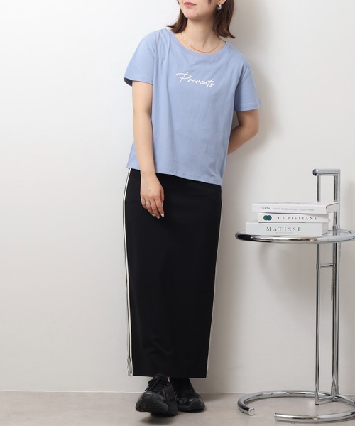 atONE(アットワン)の「オーバーサイズシルエットショート丈ロゴプリントTシャツ(Tシャツ/カットソー・レディース・ベージュ系その他3/ブラウン系その他3/ブラック系その他2/ブラック系その他/パープル系2/ブルー系1/ネイビー系5/カーキ系6/ベージュ系5/ブラック系6/ブラック系4/ホワイト系6/ホワイト系2/グリーン系その他4/ホワイト系1/ホワイト系5/ホワイト系4/ブラック系3・L/M)」の21枚目の写真