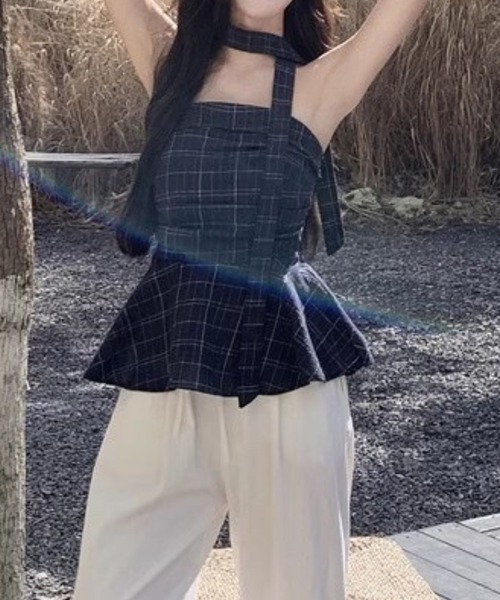 SPIGA(スピーガ)の「ボータイ付格子ペプラムベアトップス(その他トップス・レディース・ネイビー・X-LARGE/LARGE/MEDIUM/SMALL)」の5枚目の写真