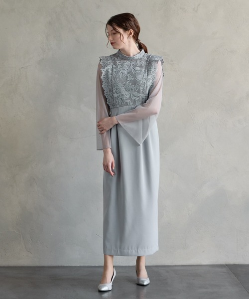 AIMER(エメ)の「メッシュフラワーレース×マットサテンフリルスリーブタイトパーティードレス 結婚式 お呼ばれ ドレス 20代 30代 40代(ドレス・レディース・ネイビー/ベージュ/グレイッシュブルー・MEDIUM)」の5枚目の写真